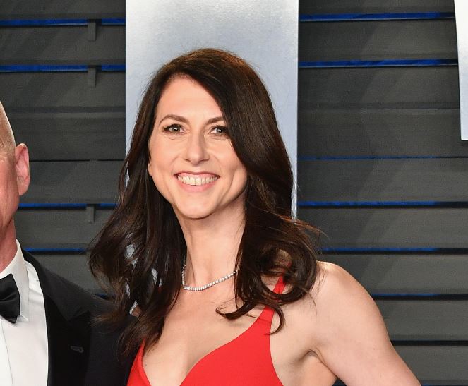 Mackenzie Bezos Is Now The Richest Woman In The World Celebrity Net Worth 9533