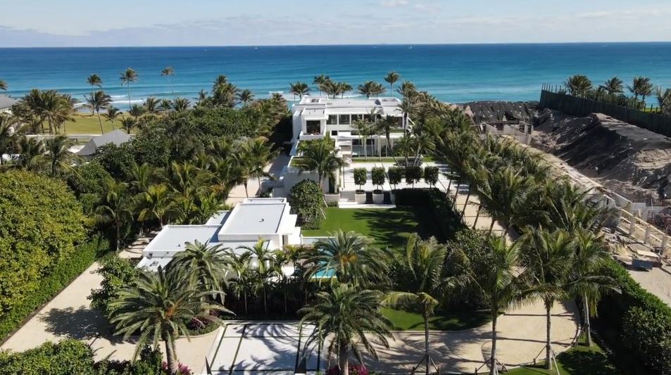 A Palm Beach Property Once Owned By Donald Trump Just Sold For "Close ...